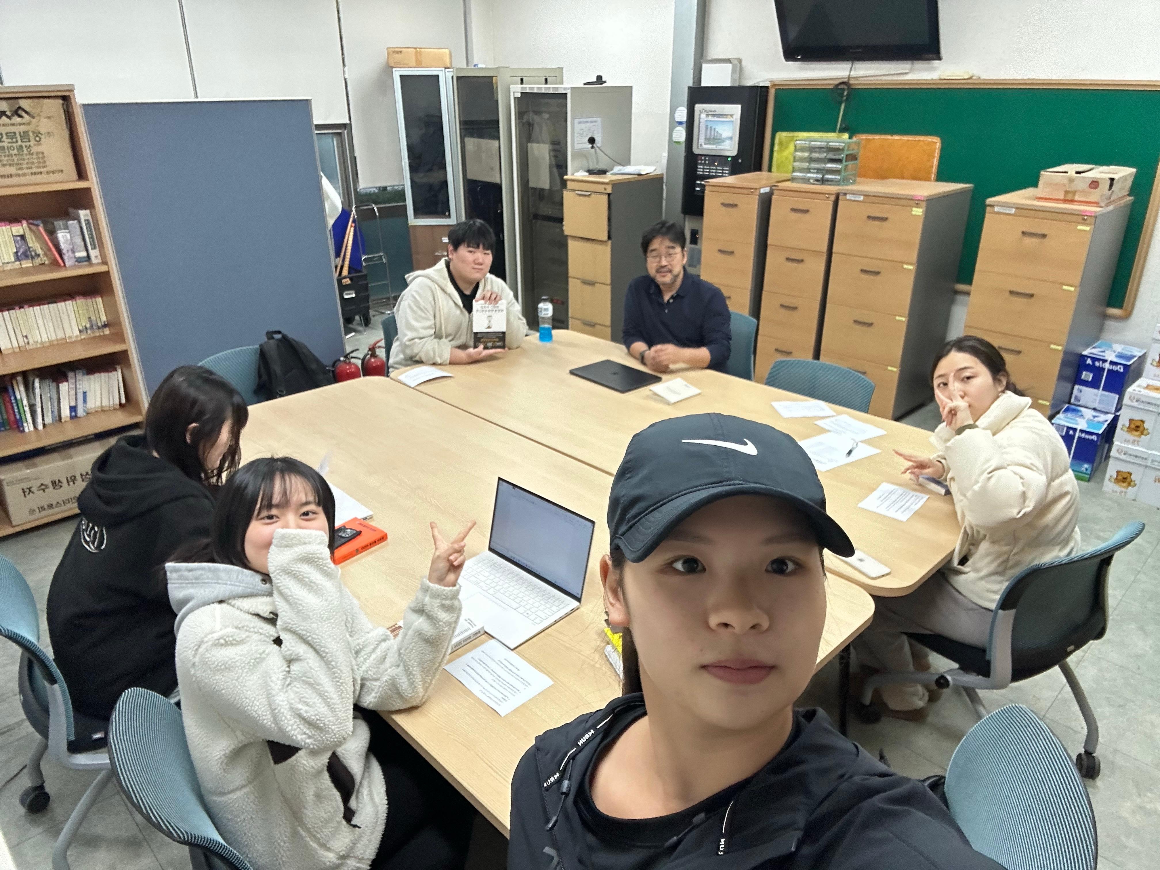 2025-2학기 독서학습 동아리 활동 사진